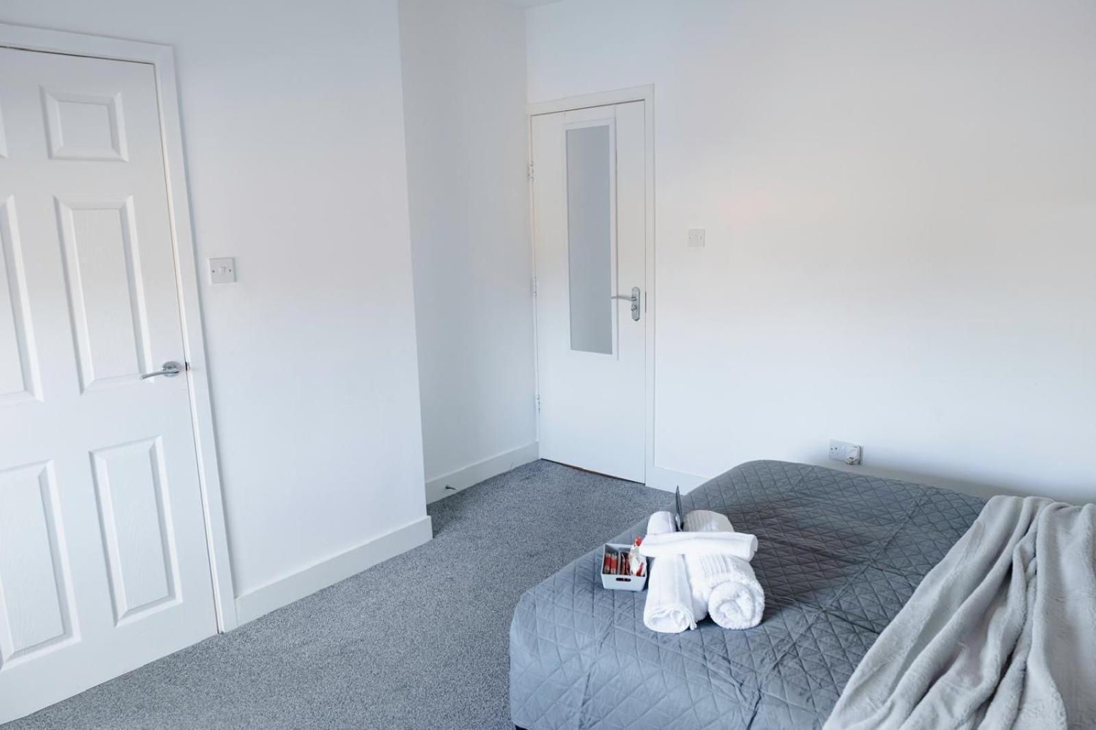 Cosy Ensuite Bedroom I 5Min Walk From Bramall Lane Stadium Sheffield Bagian luar foto
